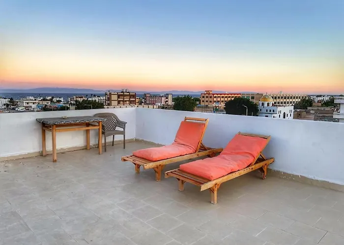 Bright Panoramic Rooftop At World Apartment Dahab